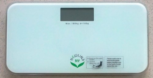 NEWLINE NY White Mini Scale with Travel Case 1