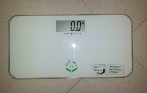NEWLINE NY White Mini Scale with Travel Case 1