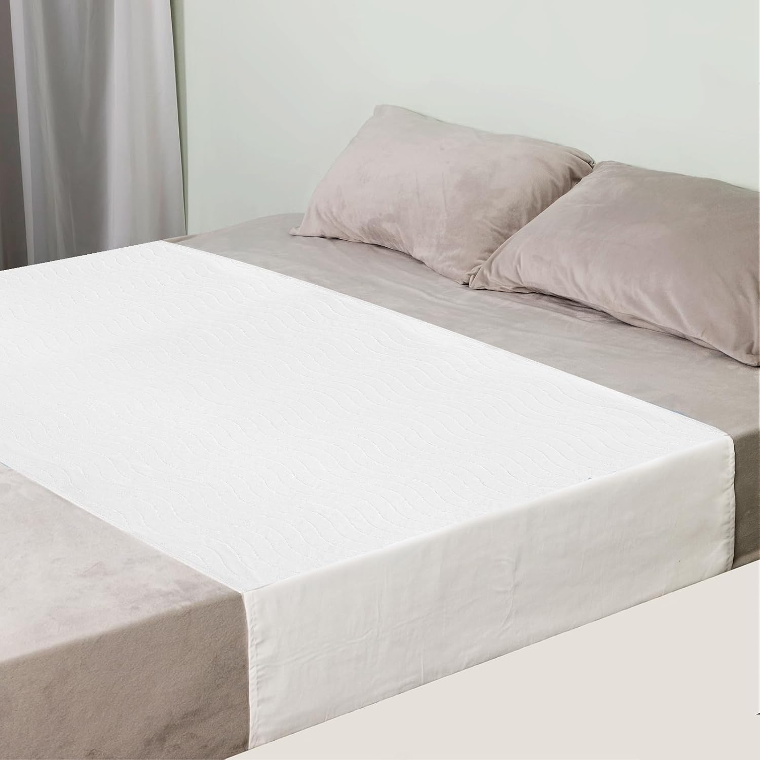 OUTCREATOR Reusable Bed Pad with Tuck-in Sides 34x60 Inches